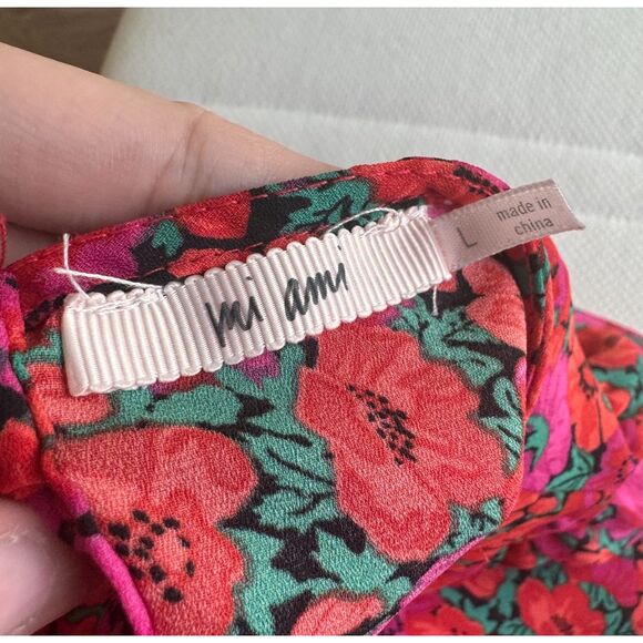 Francesca’s Mi Ami Miami Floral Open Back Puff Sleeve Peplum Blouse - Picture 7 of 7